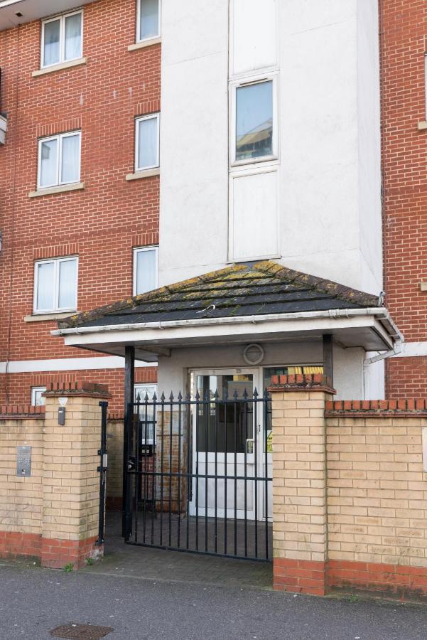 Suites By Rehoboth - Abbey Wood Station - London Zone 4 Εξωτερικό φωτογραφία
